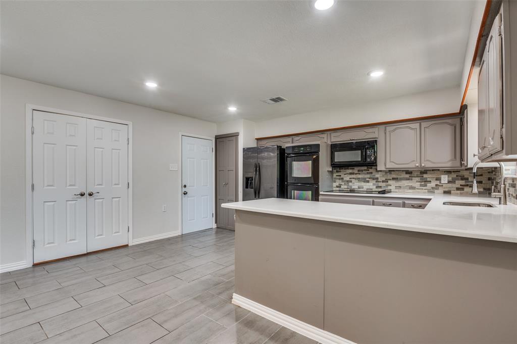 Glenview NO 15 - Residential