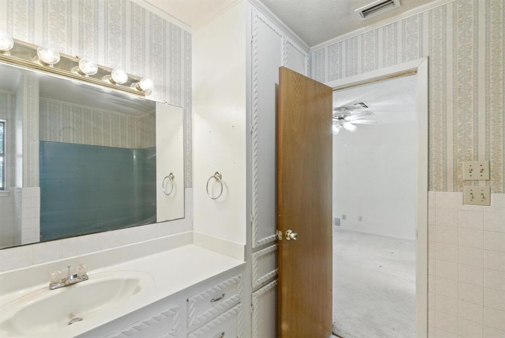 Wooded Oaks Add - Residential