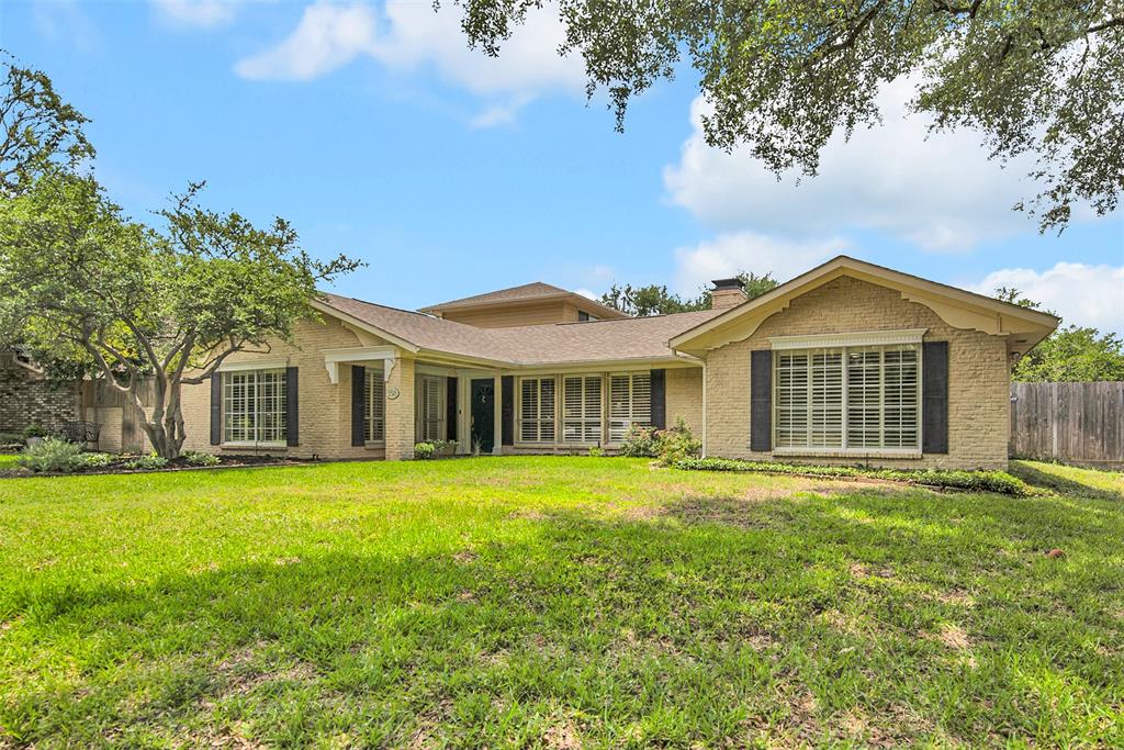 9318 Trail Hill Drive
