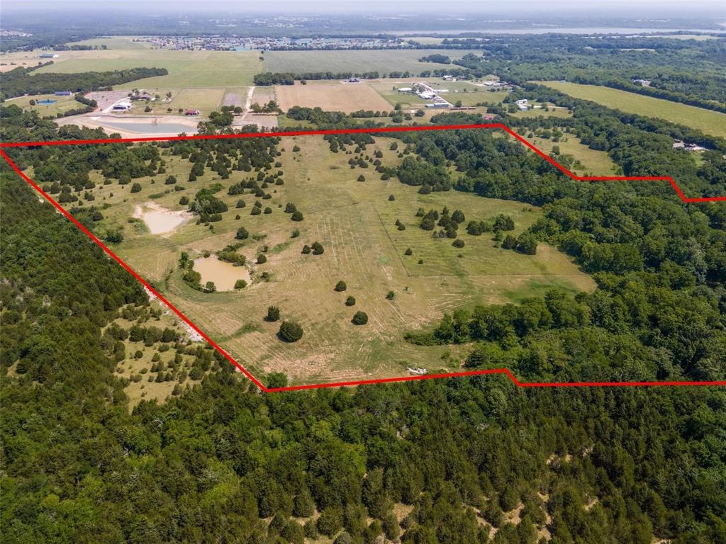 J B Mcclyman Survey - Land