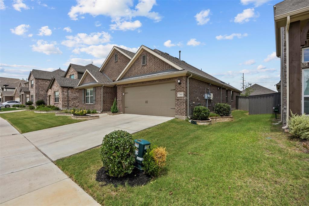 7161 Red Twig Trail