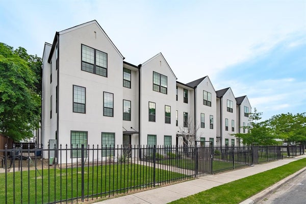 4808 SAN JACINTO ST APT 103, DALLAS, TX 75204 - Image a5a4e7c478a67ba5cb4d6b9de369d76a/2647634231