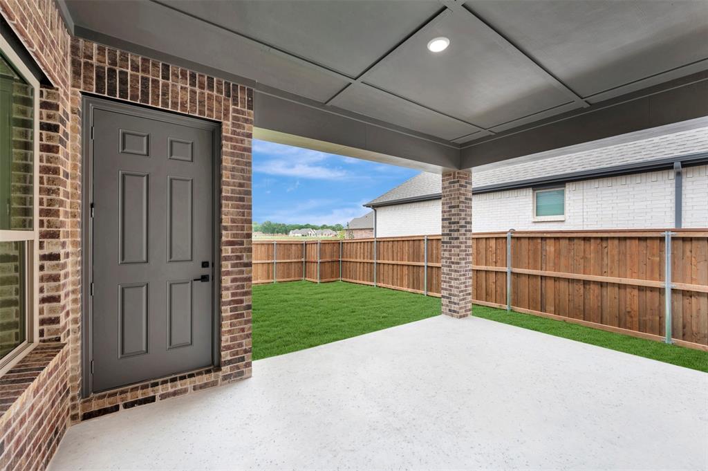 2085 Emerald Grove Drive