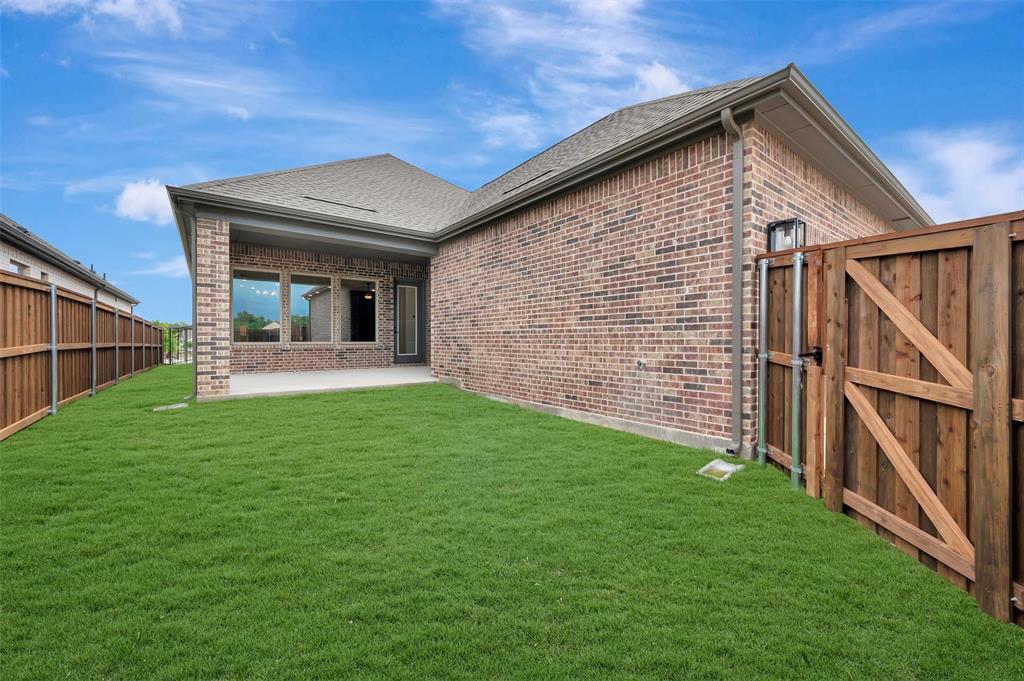 2085 Emerald Grove Drive