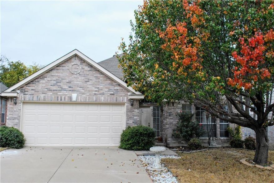 Newly updated. Fresh paint and new flooring.
Great location convenient for commuting, shopping and everything. And quality Keller ISD schools. Large front living and dining areas with vaulted ceilings lead to kitchen and main living room. Enjoy kitchen with brand new granite counter top, and stainless steel appliances, sink and faucet, which also has lots of counter space overlooks the breakfast area. Versatile bonus bedroom that is inside the master can also be used as a nursery, home office or exercise room. Nice deck for outdoor entertaining. New water heater.