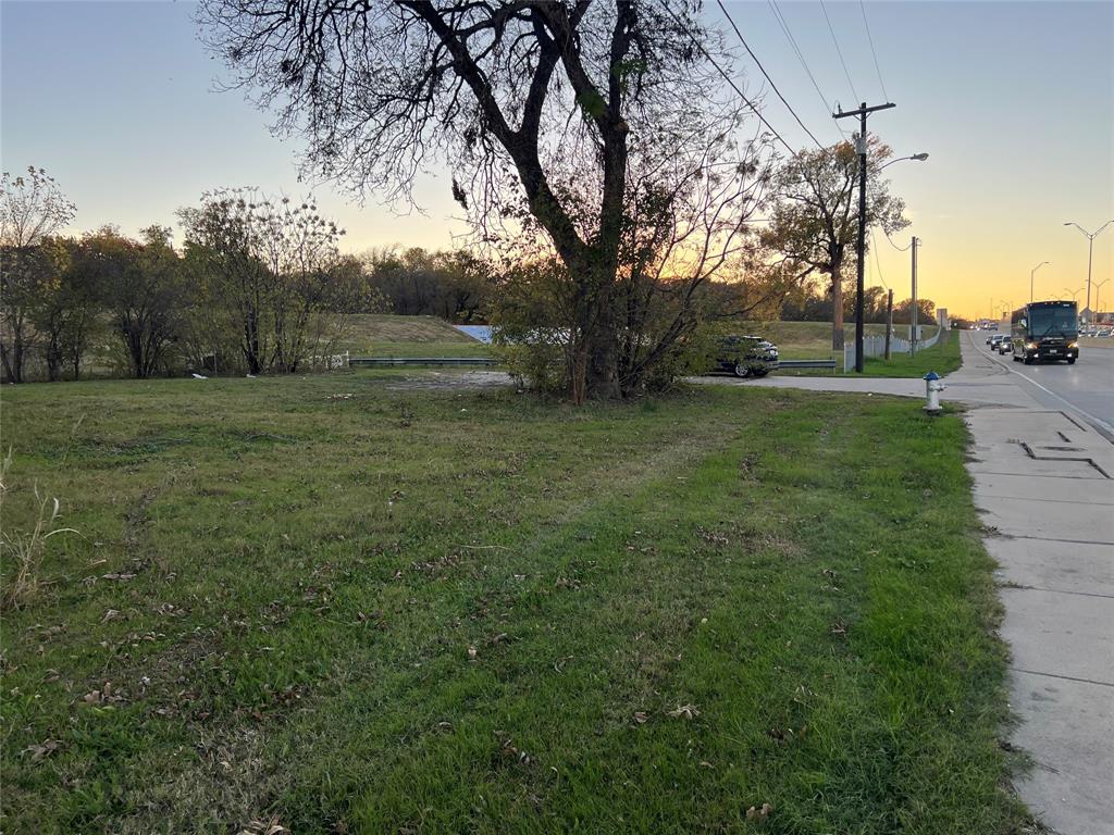 Dowes W Tpke & Hardwick - Commercial Sale