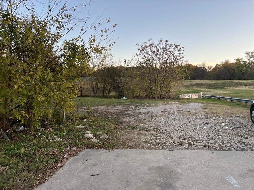 Dowes W Tpke & Hardwick - Commercial Sale