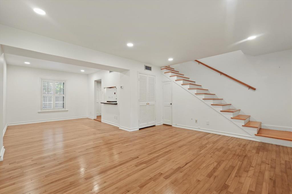 Bordeaux Village Condos - Residential