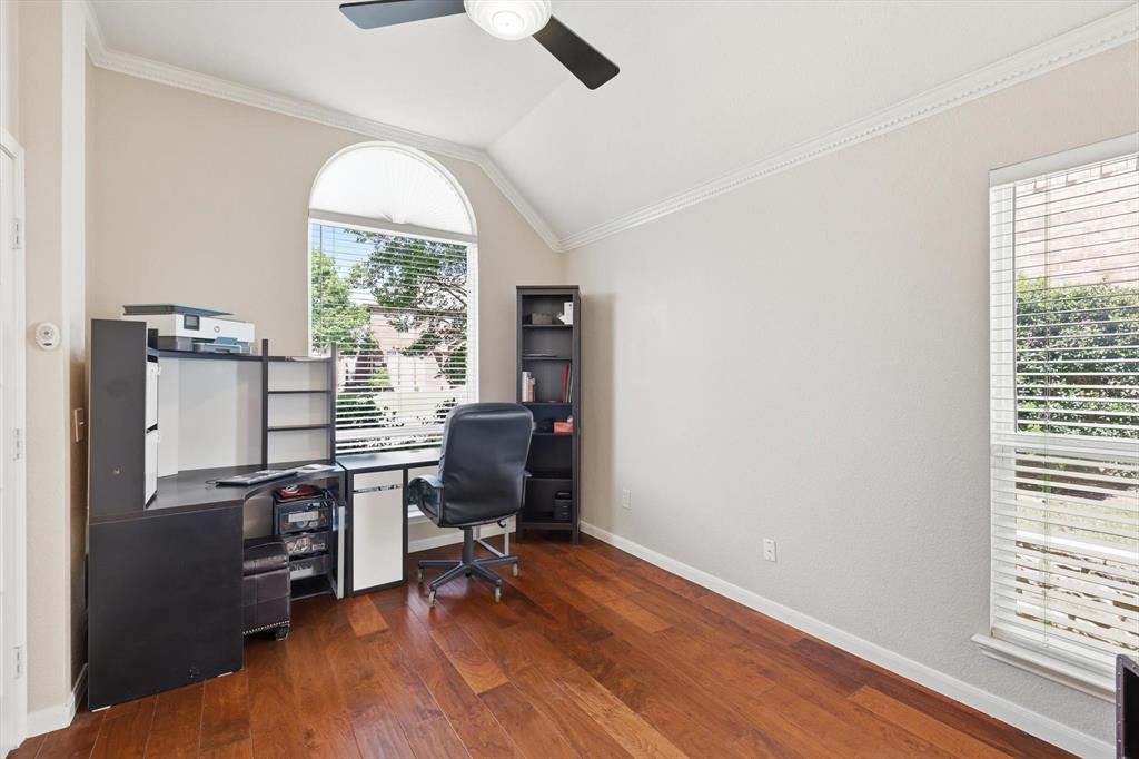 2865 Crestview Drive