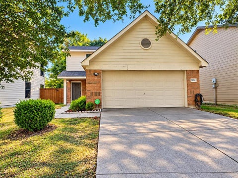 Photo of 3024 Saint Ursula Drive, Dallas, TX 75233 (MLS # 21419924)