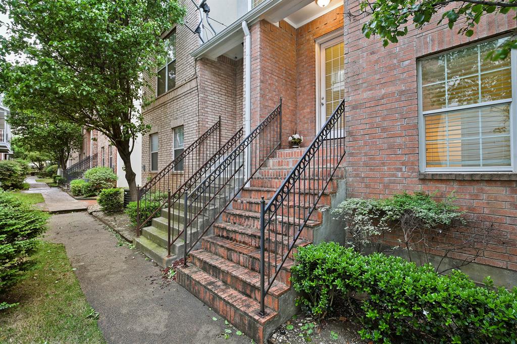 M Streets Twnhms 2nd Inst - Residential Lease