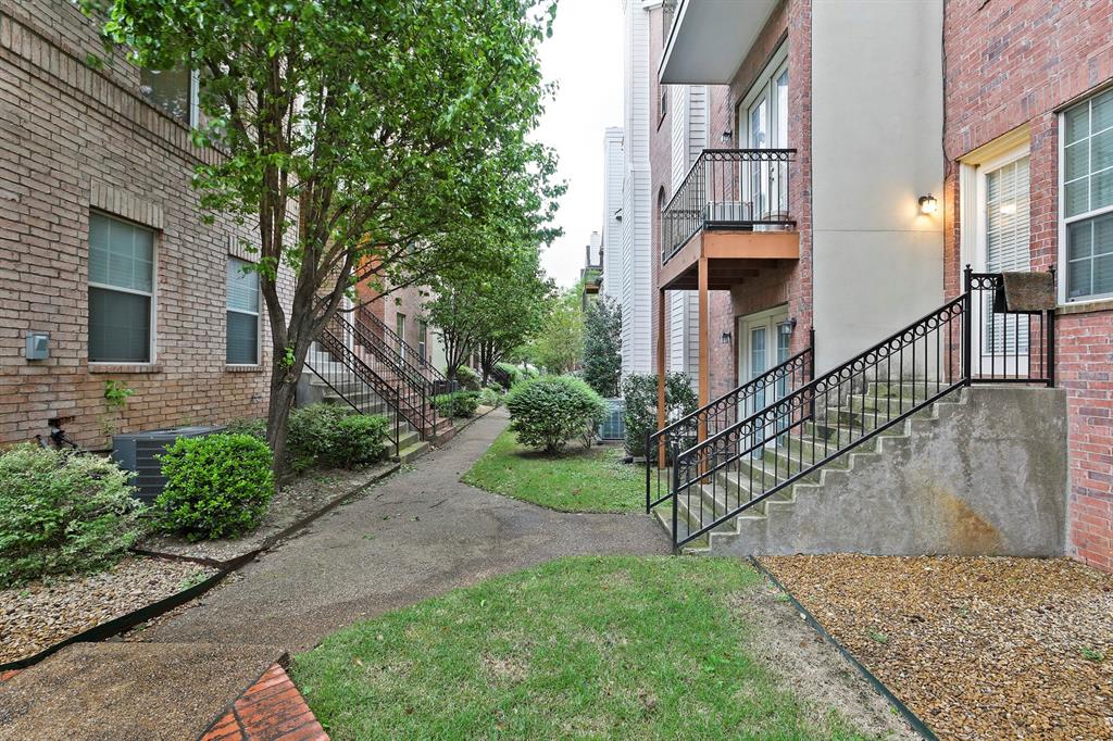 M Streets Twnhms 2nd Inst - Residential Lease