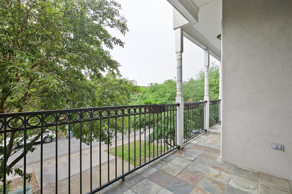 M Streets Twnhms 2nd Inst - Residential Lease