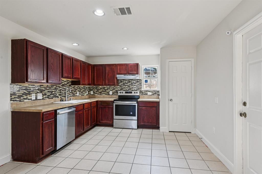 Rochester Park - Residential