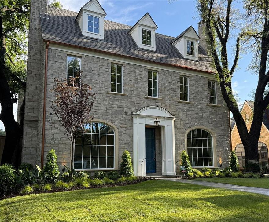 New Construction by LRO Residential in the Fairway of University Park.  A fantastic traditional styled home in the heart of University Park. This new LRO home was just completed and ready for move in.
