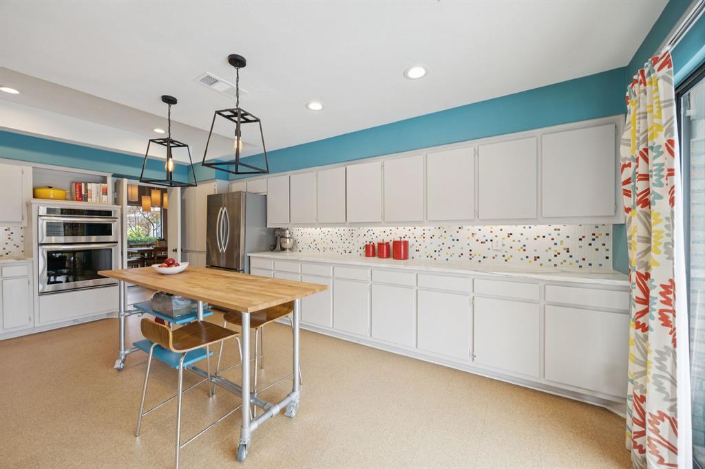 Richardson, Texas 75080, United States, 4 Bedrooms Bedrooms, ,3 BathroomsBathrooms,Residential,Pending,151741