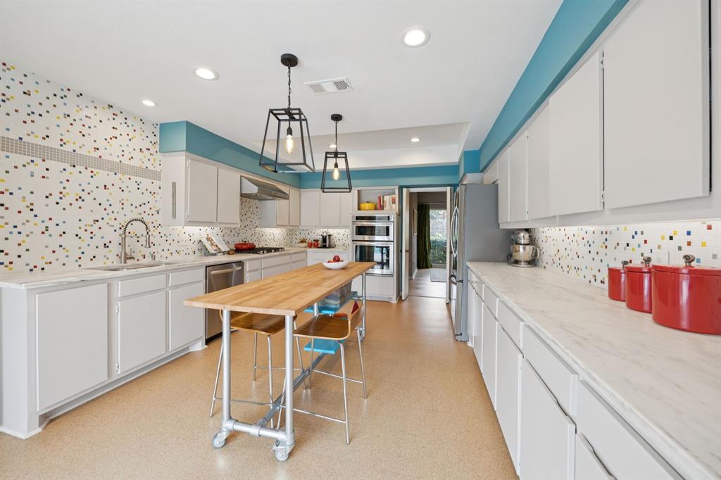 Richardson, Texas 75080, United States, 4 Bedrooms Bedrooms, ,3 BathroomsBathrooms,Residential,Pending,151741