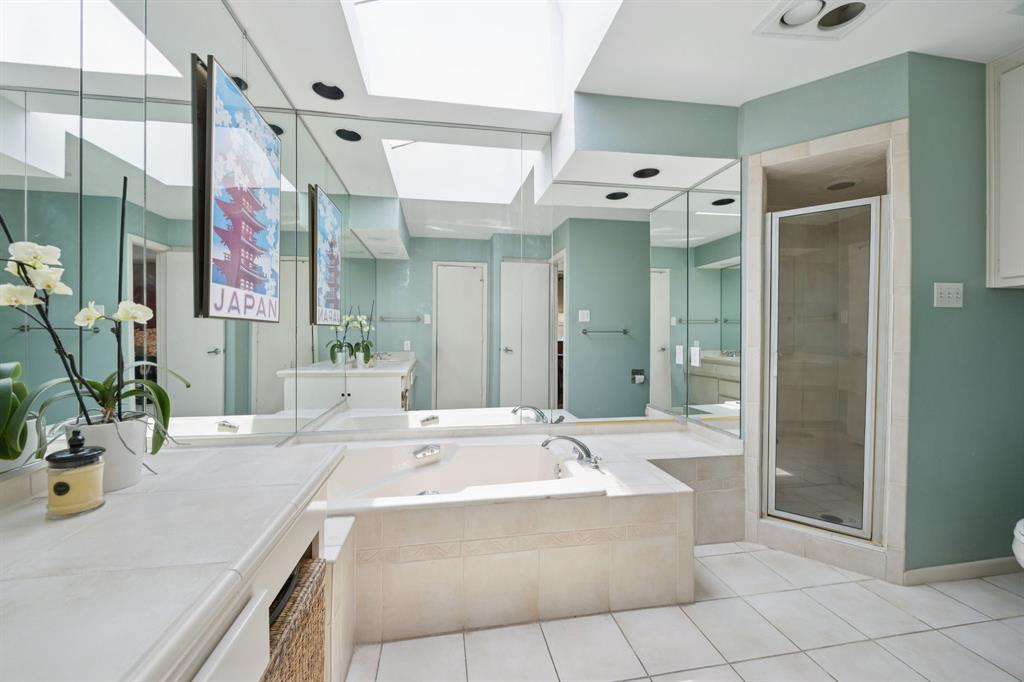 Richardson, Texas 75080, United States, 4 Bedrooms Bedrooms, ,3 BathroomsBathrooms,Residential,Pending,151741