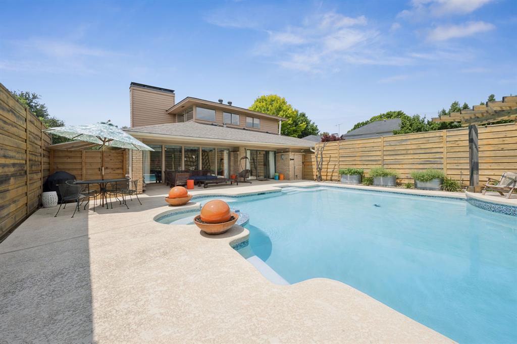 Richardson, Texas 75080, United States, 4 Bedrooms Bedrooms, ,3 BathroomsBathrooms,Residential,Pending,151741