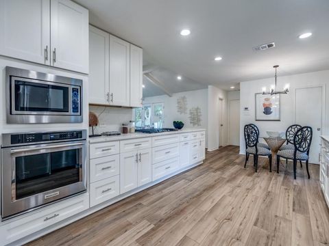 Tiny photo for 7311 Fieldgate Drive, Dallas, TX 75230 (MLS # 21000922)