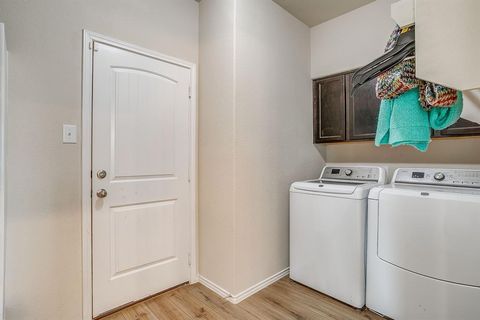 Tiny photo for 6213 Elephant Butte Drive, Waco, TX 76708 (MLS # 21201308)