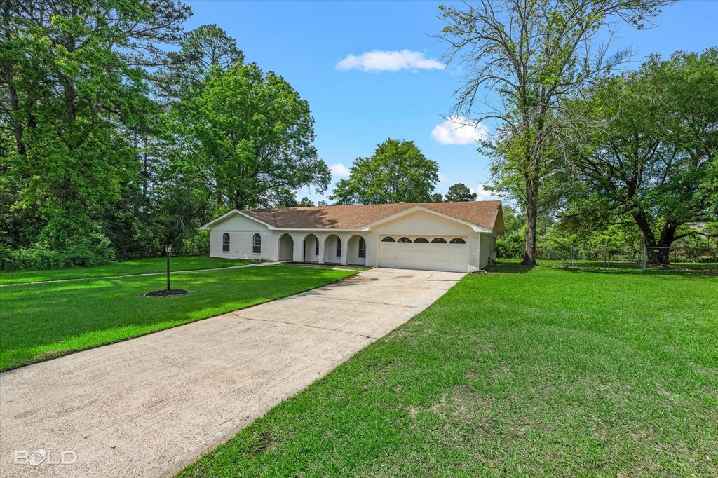 Minden, Louisiana 71055, United States, 3 Bedrooms Bedrooms, ,2 BathroomsBathrooms,Residential,Contingent,126620