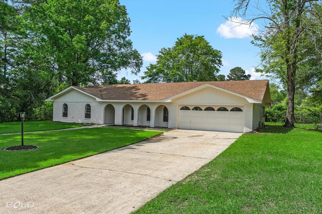 Minden, Louisiana 71055, United States, 3 Bedrooms Bedrooms, ,2 BathroomsBathrooms,Residential,Contingent,126620