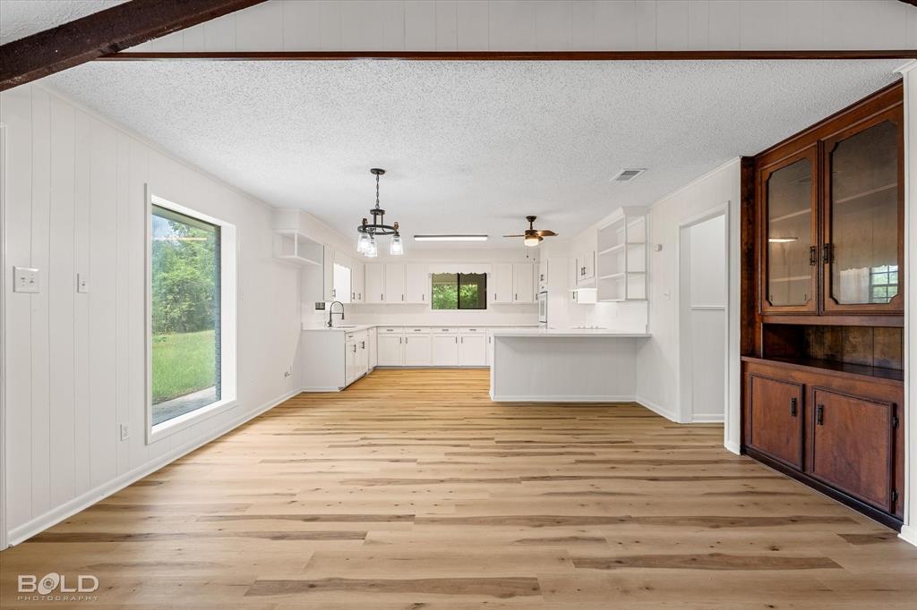 Minden, Louisiana 71055, United States, 3 Bedrooms Bedrooms, ,2 BathroomsBathrooms,Residential,Contingent,126620