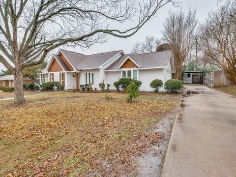 A home in Duncanville