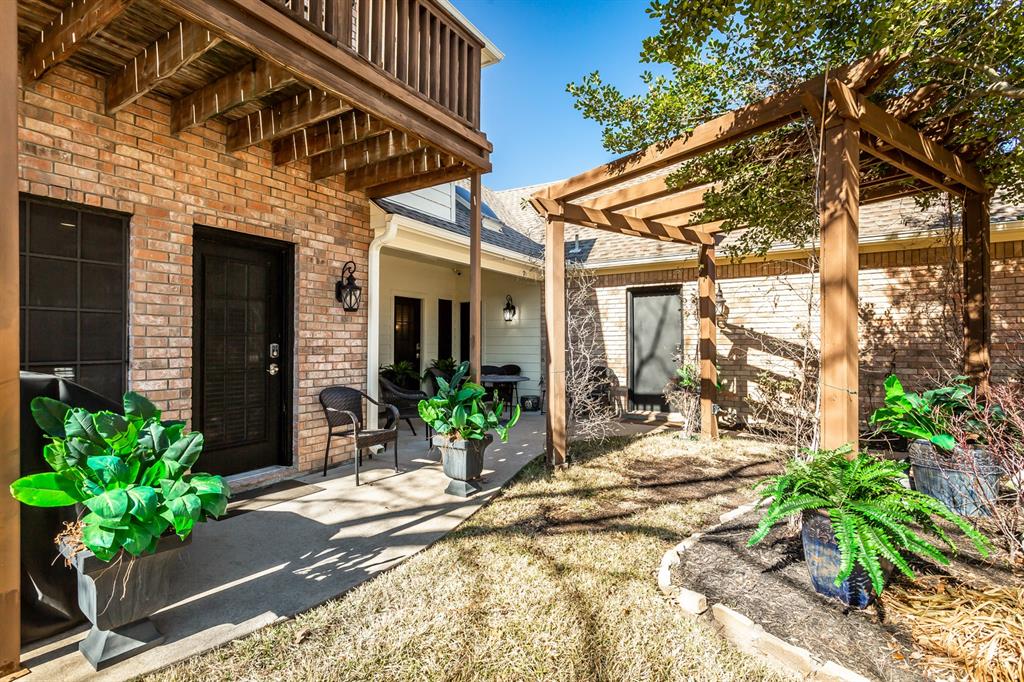 Greens 02 - Residential