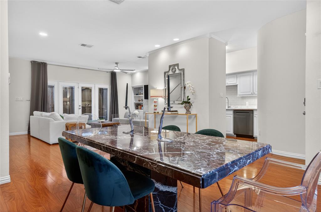 Holland St Condo 3829 - Residential