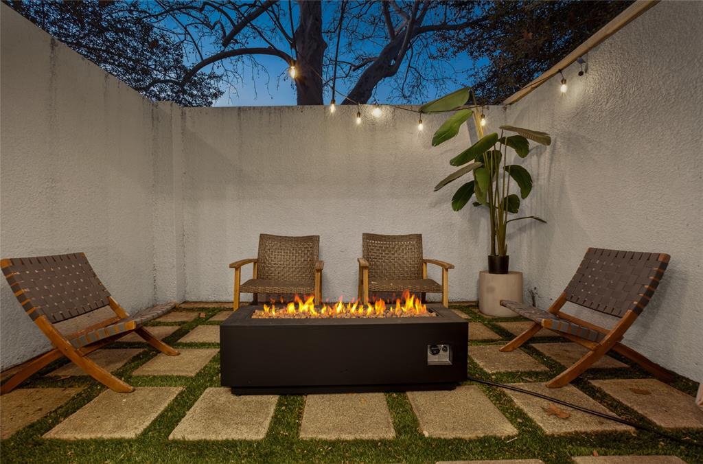 Holland St Condo 3829 - Residential