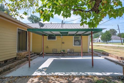 A home in Grand Saline