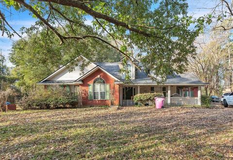 A home in Benton