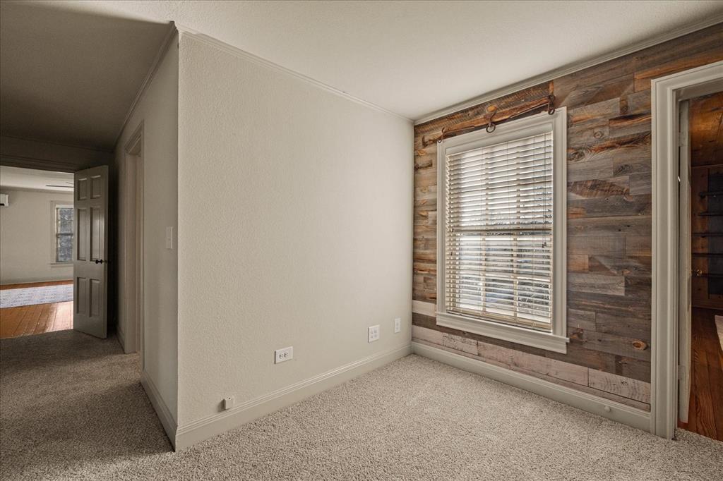 Thomas - Residential