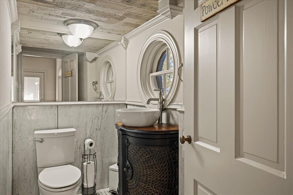 Thomas - Residential