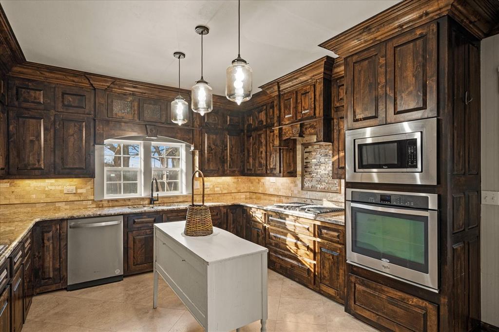 Thomas - Residential