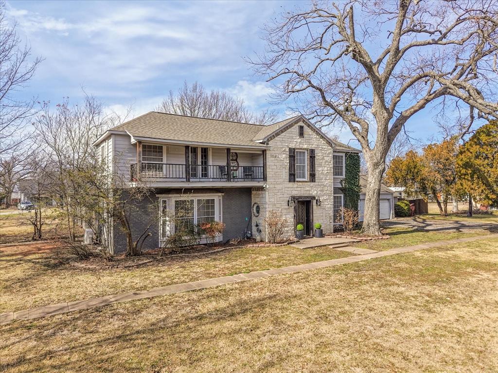 Thomas - Residential