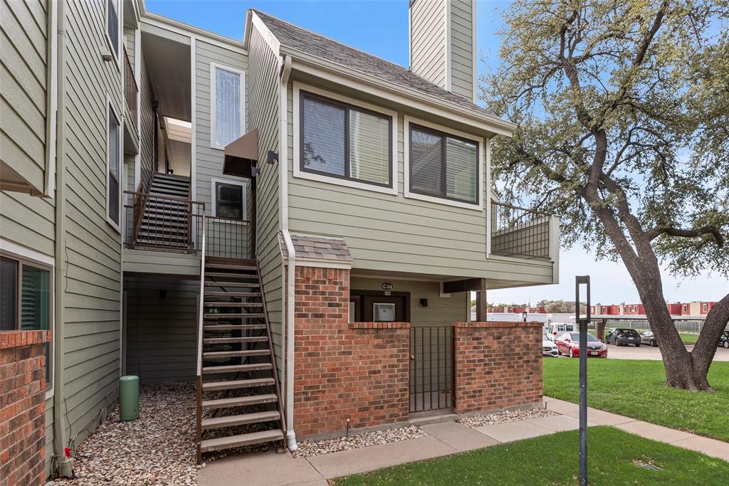 University Park Condo - Residential