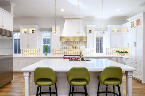 Tiny photo for 4557 Belclaire Avenue, Highland Park, TX 75205 (MLS # 21067728)