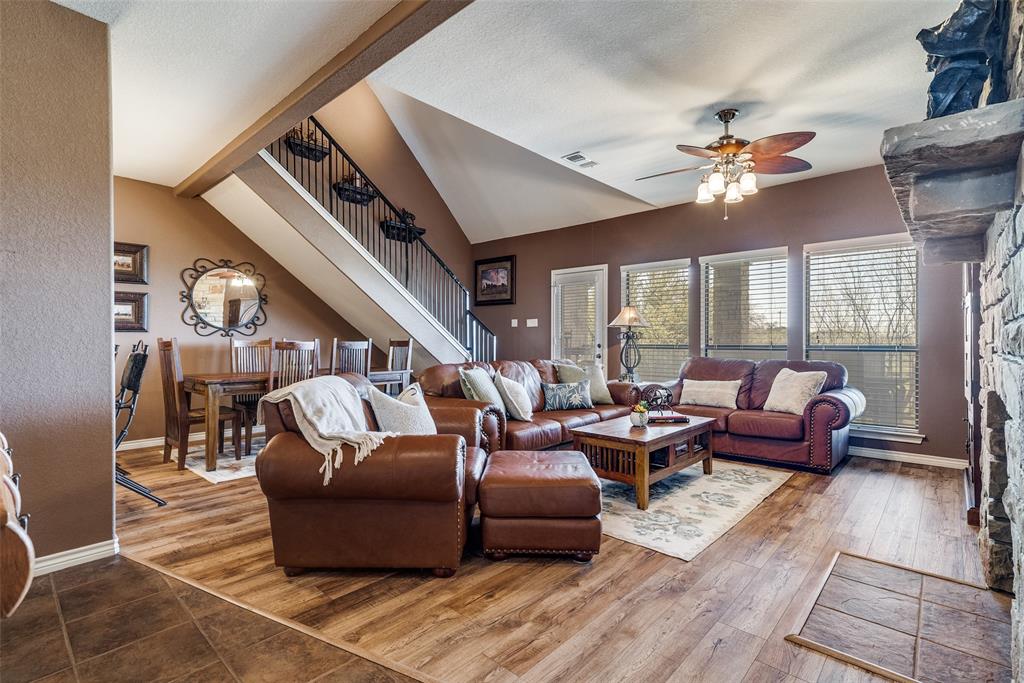 1102 Eagle Point Circle