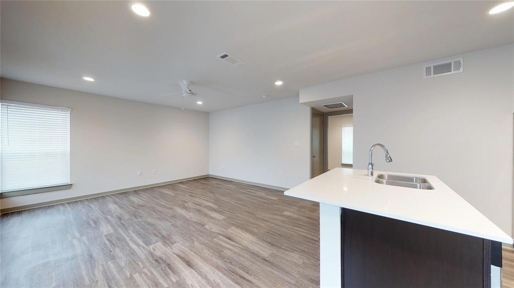 Lakewood Village Addition - Residential Lease