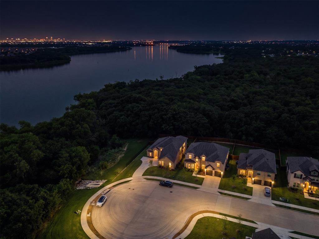 633 willowmore Drive