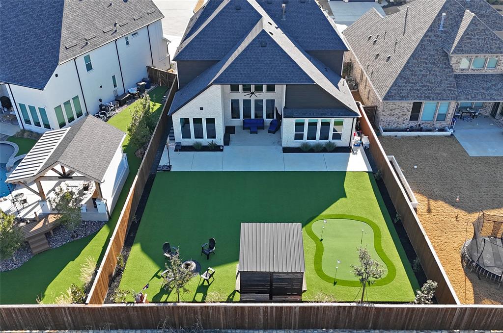 1872 Ellington Drive