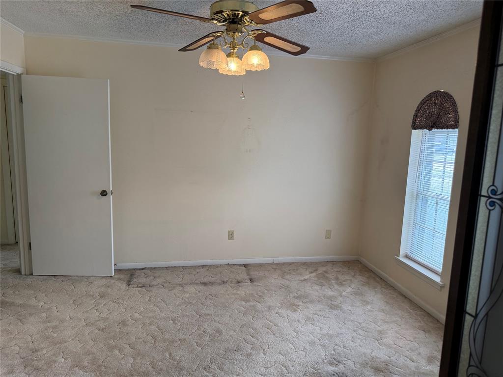 6041 Fox Chase Trail