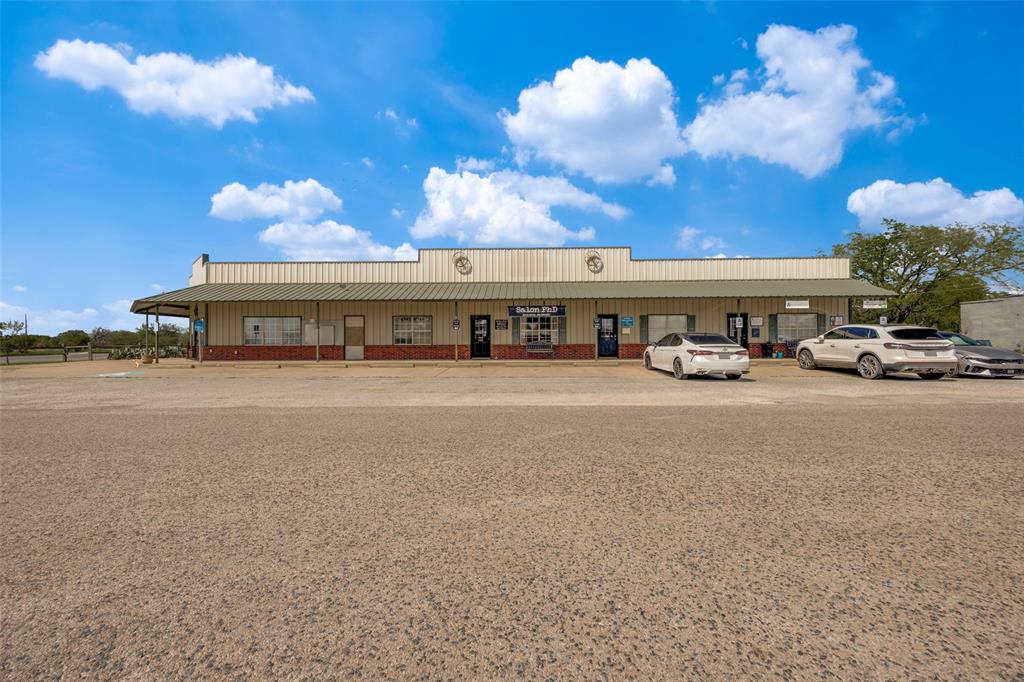 105 Gene Autry Drive