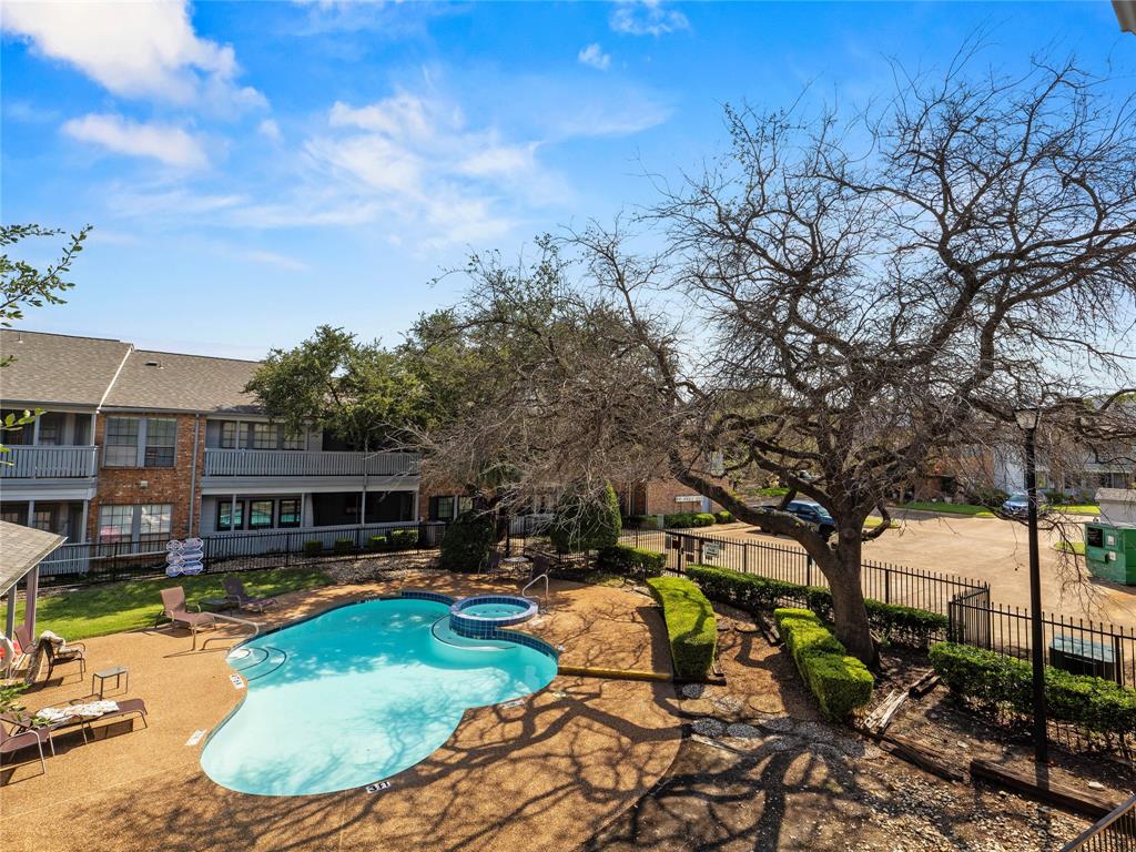 Townbluff Condo - Residential