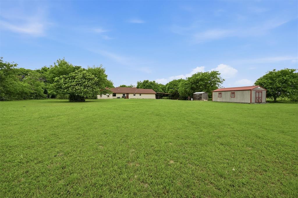 G-0777 MCKINNEY JAMES &HRS A-G0777, ACRES 2.0 - Residential