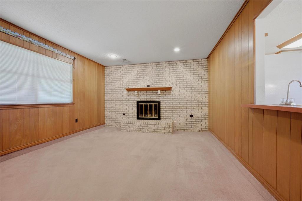 G-0777 MCKINNEY JAMES &HRS A-G0777, ACRES 2.0 - Residential