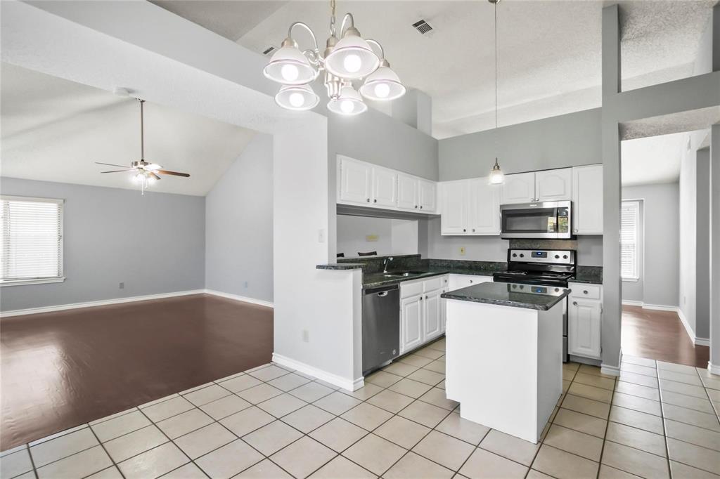 Oak Hills Sec 3 - Residential Lease